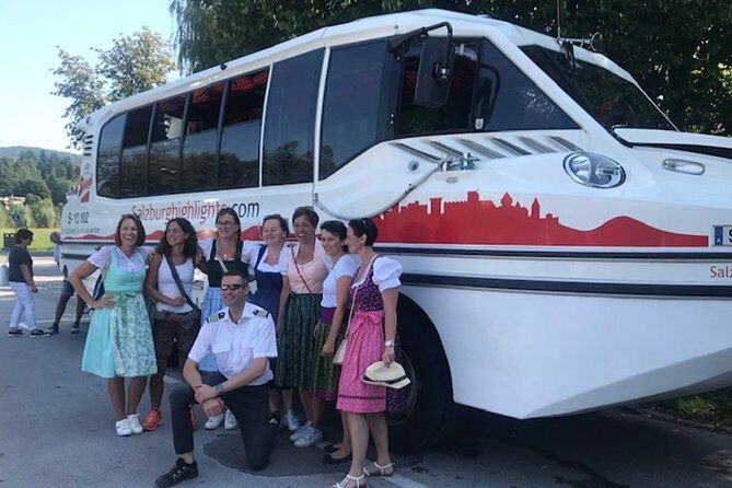 Amphibious Splash Tour on the water & on the land in Salzburg - The first big moment: Müllnersteg and the river stretch