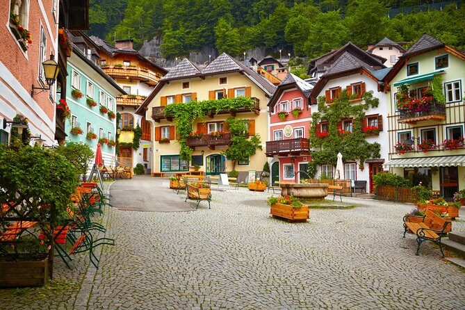 Eagle's Nest and Hallstatt Private Tour from Salzburg - Gosauseen: a short stop with a big glacier view