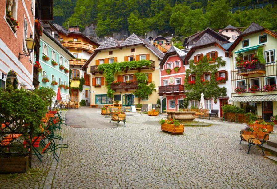 From Salzburg: Private Tour of Hallstatt - Logistics that affect your comfort (and your photos)