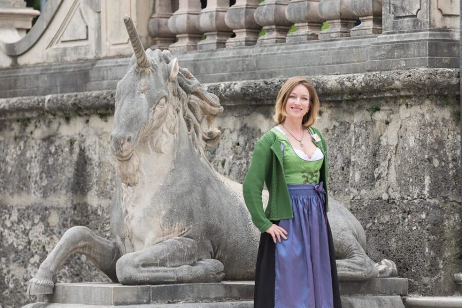 Salzburg für Salzburger - 90 Minutes of Salzburg Stories with TourGuide Sabine Rath (German)