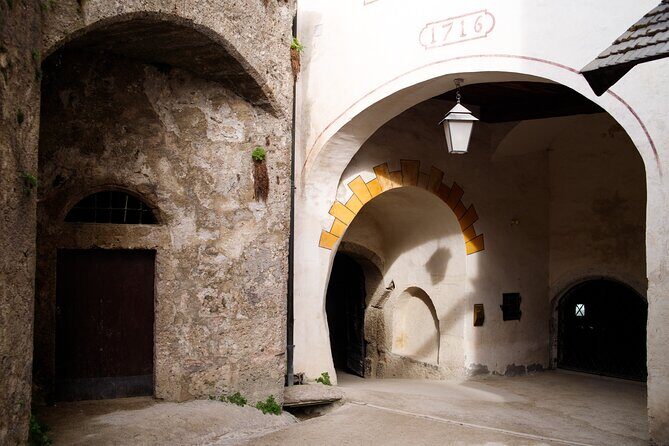 Skip-the-line Hohensalzburg Fortress Private Tour and Ticket - Salzburg Cathedral and the churches nearby: what you’ll actually get