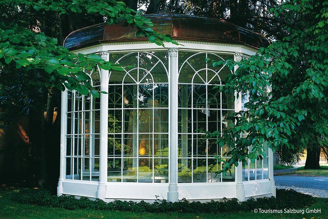 Viator Exclusive: 'The Sound of Music' Private Tour - Schloss Hellbrunn and the Gazebo Moment for Sixteen Going on Seventeen